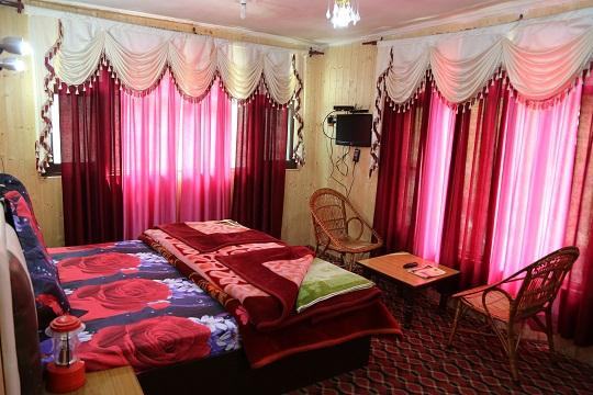 Hotel Glacier Heights